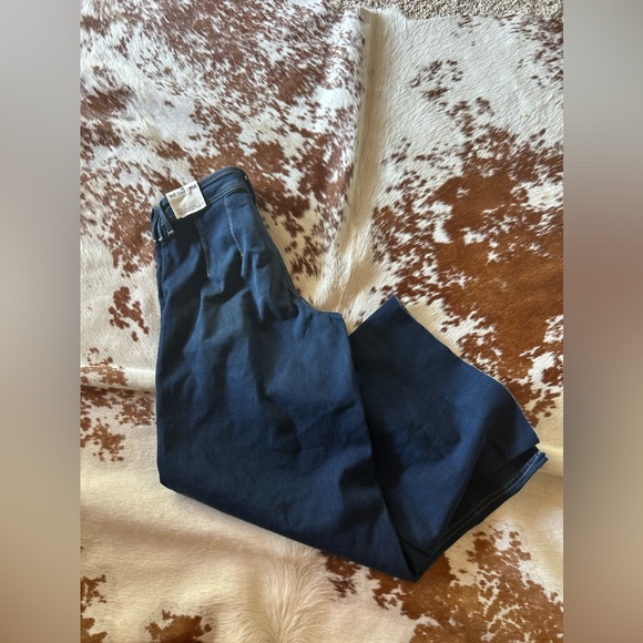 We the free CRVY nwt - Picture 3 of 4